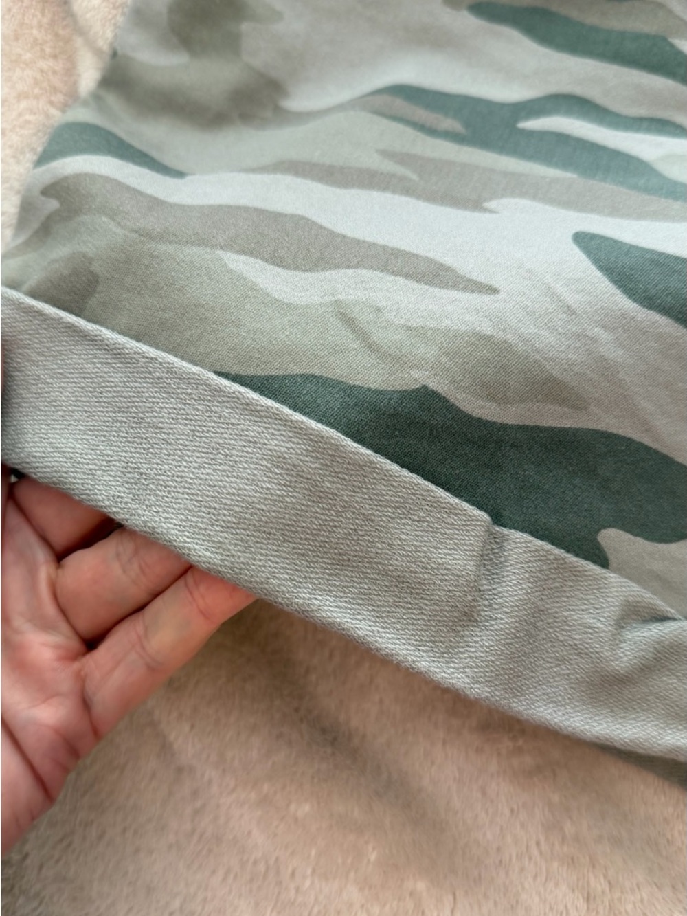 Time and Tru Women’s Camo Drawstring Shorts - XXL - Picture 5 of 7